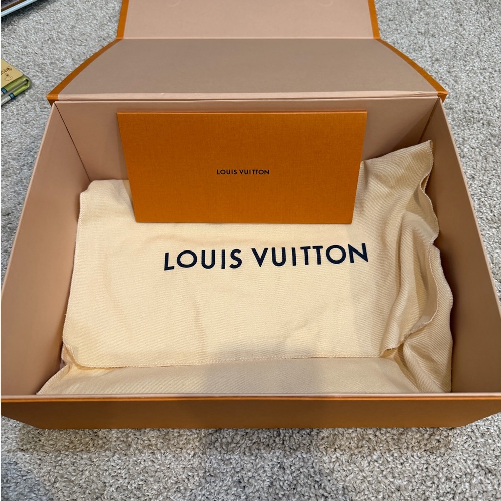 Louis Vuitton Cream Dust Bag with Orange Box